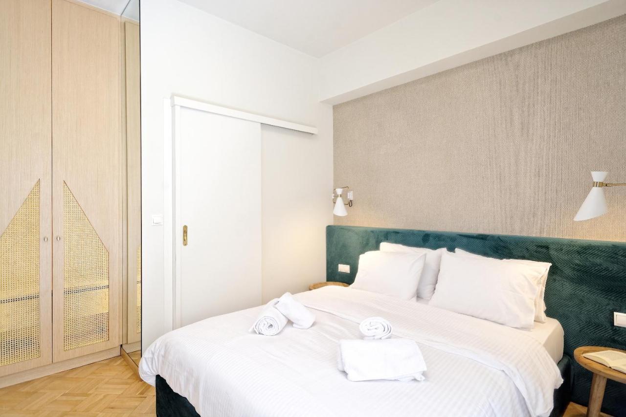 The Fancy Philosopher Apartment เอเธนส์ ภายนอก รูปภาพ