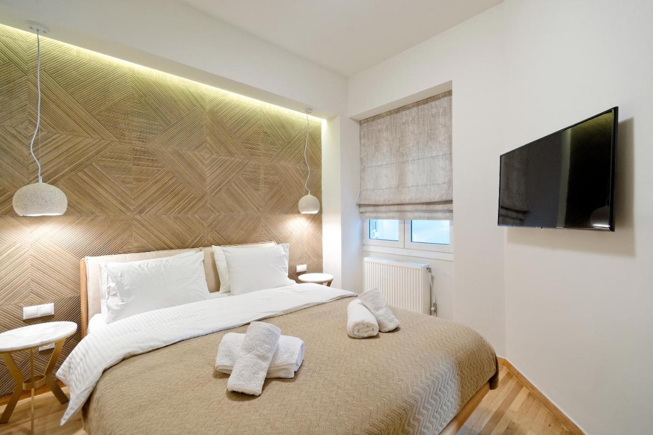 The Fancy Philosopher Apartment เอเธนส์ ภายนอก รูปภาพ