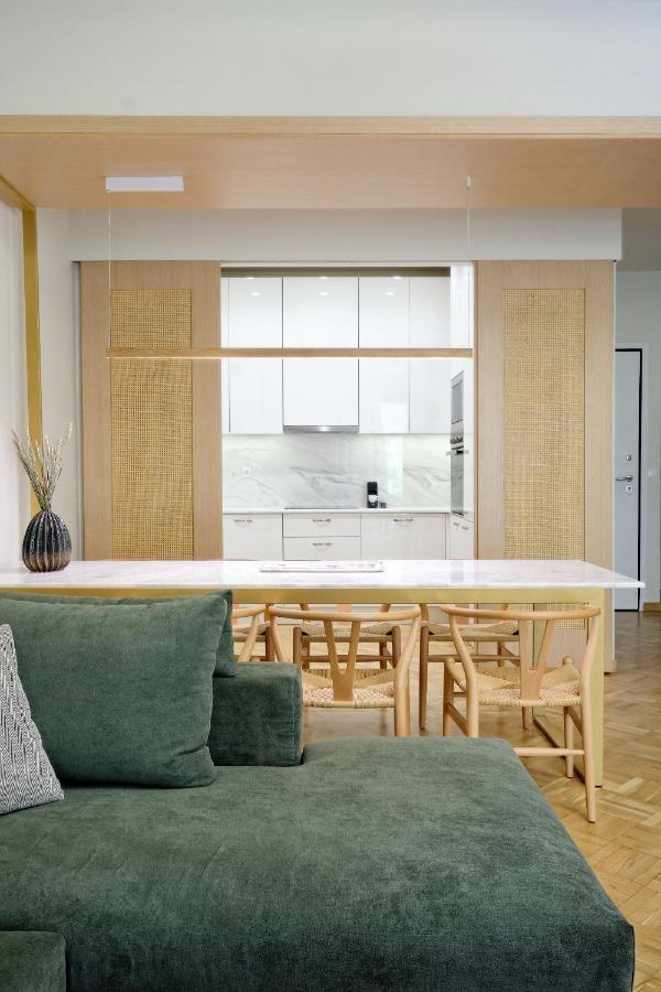 The Fancy Philosopher Apartment เอเธนส์ ภายนอก รูปภาพ