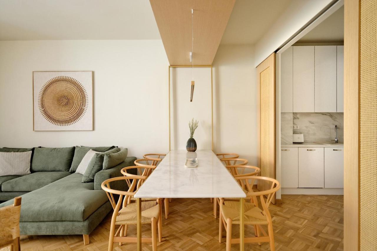 The Fancy Philosopher Apartment เอเธนส์ ภายนอก รูปภาพ