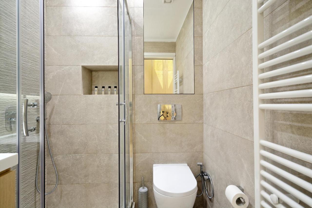 The Fancy Philosopher Apartment เอเธนส์ ภายนอก รูปภาพ